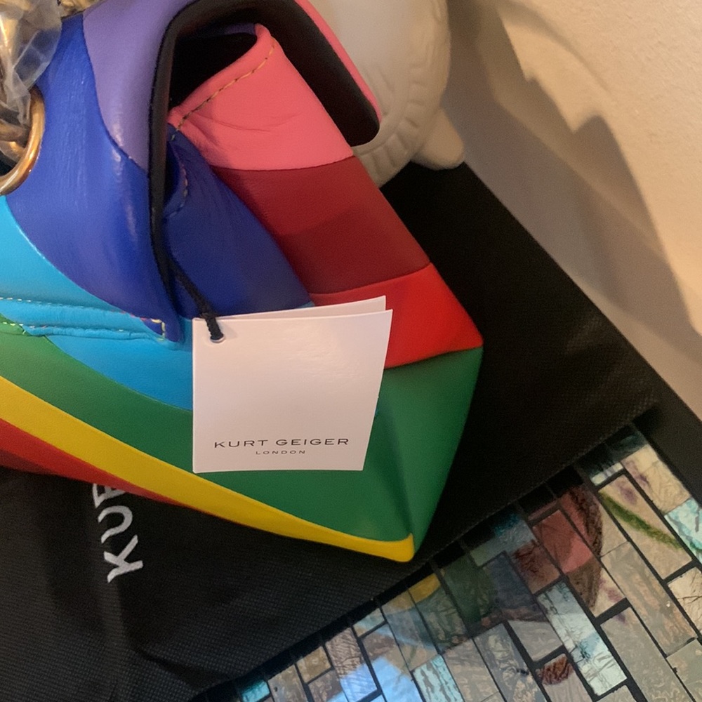 Kurt Geiger Rainbow Shop Kensington Leather Crossbody Bag - Picture 16 of 16